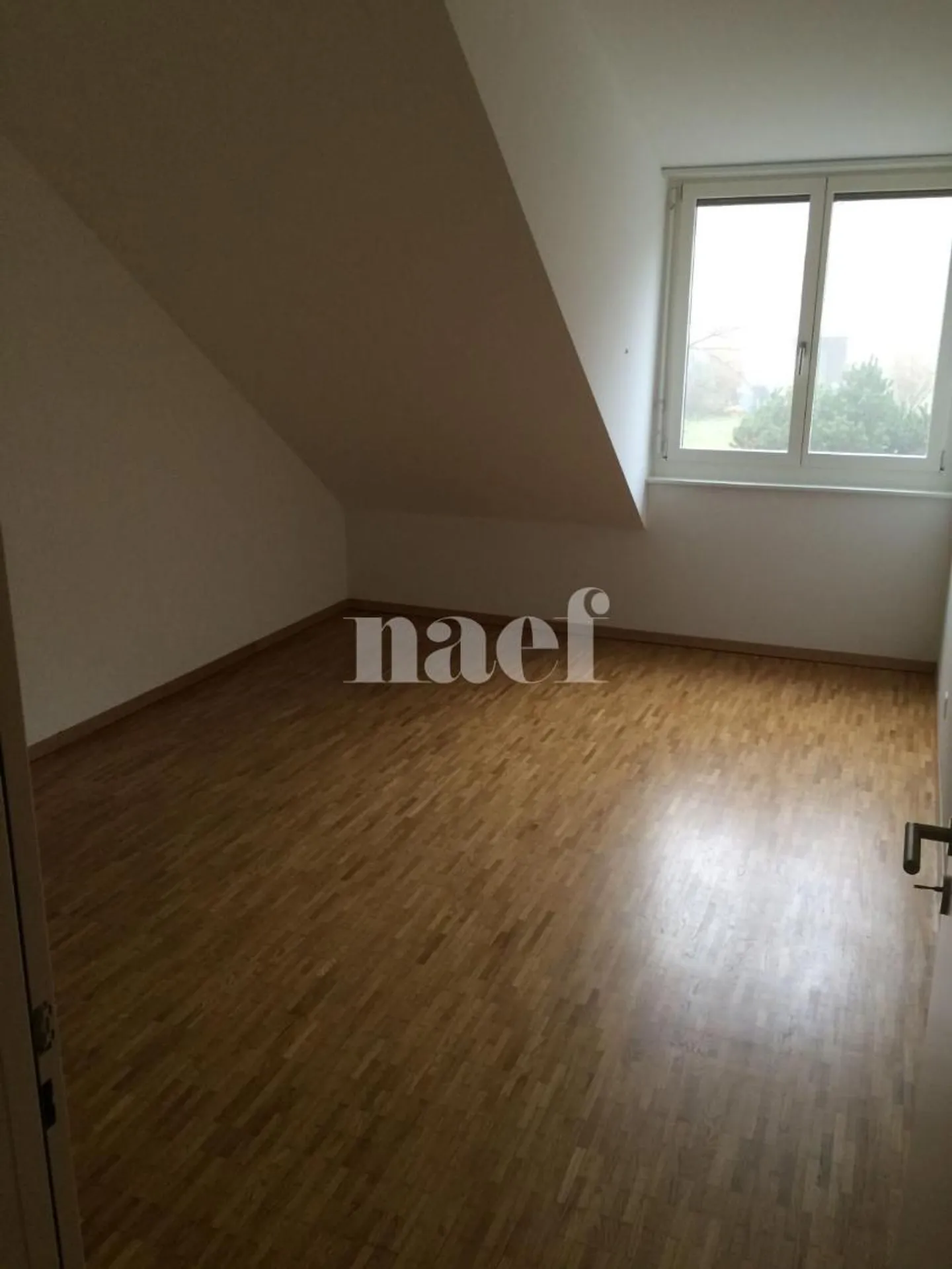 Duplex avec 4,5 pièces au 2ème étage - Photo 8 sur 12