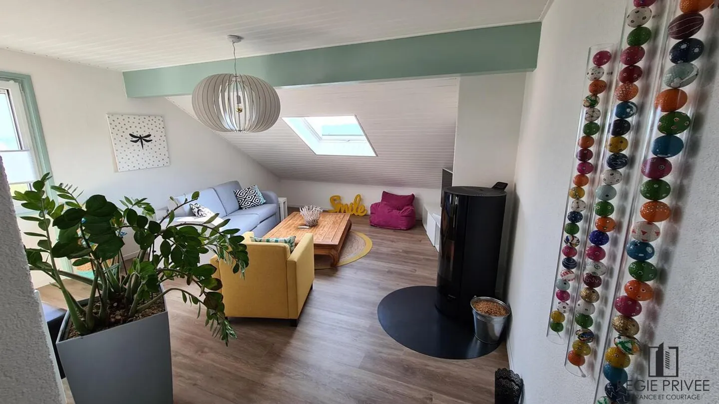 Appartement spacieux de 2,5 pièces - Photo 1 sur 9