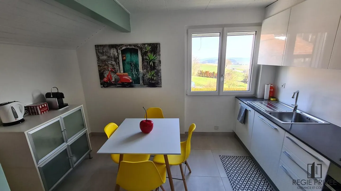 Appartement spacieux de 2,5 pièces - Photo 6 sur 9