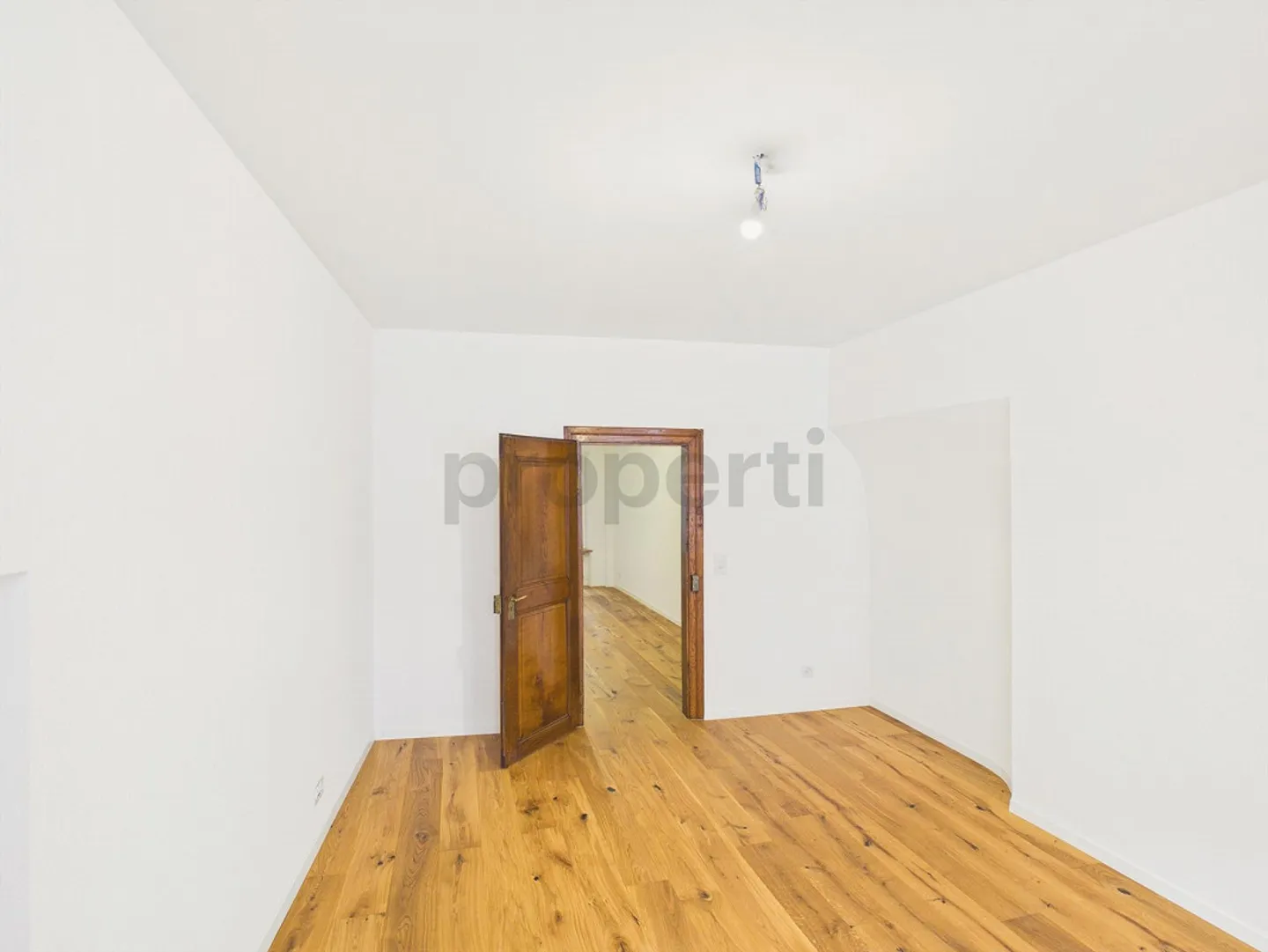 Appartement rénové de 3,5 pièces avec balcon, Liestal - Photo 4 sur 10