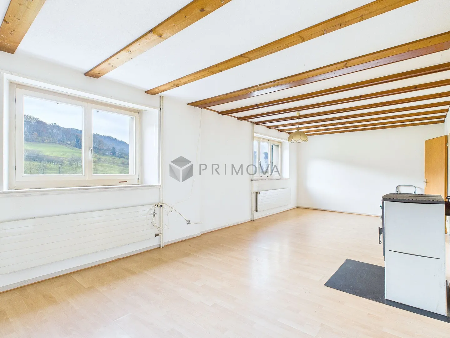 Semi-detached house in a quiet location. Your home with plenty of room for ideas! - Photo 2 of 6