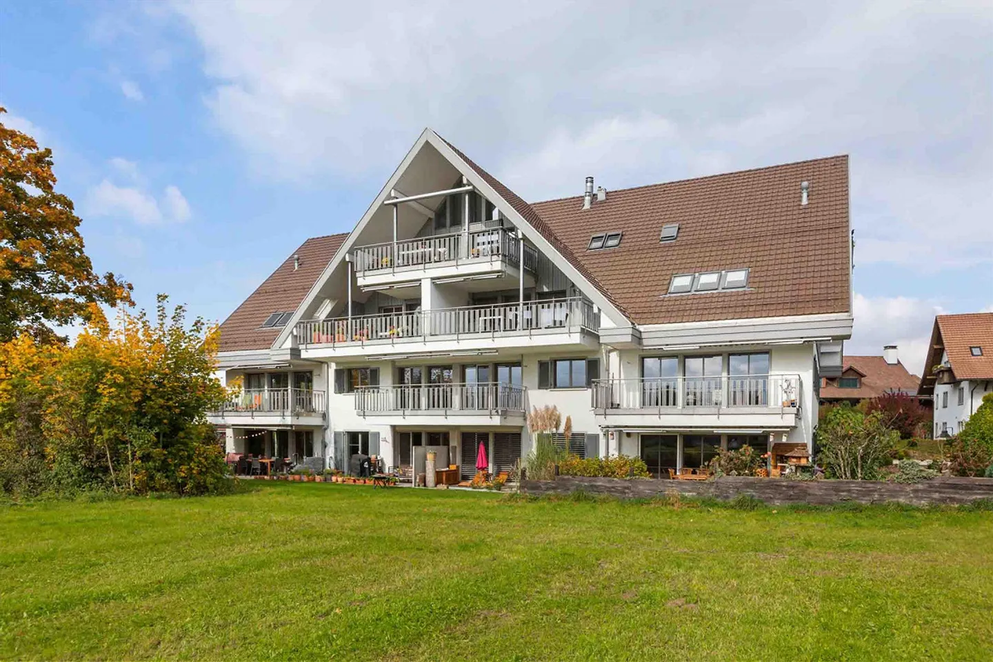 Rural charm meets modern living - Photo 5 of 6