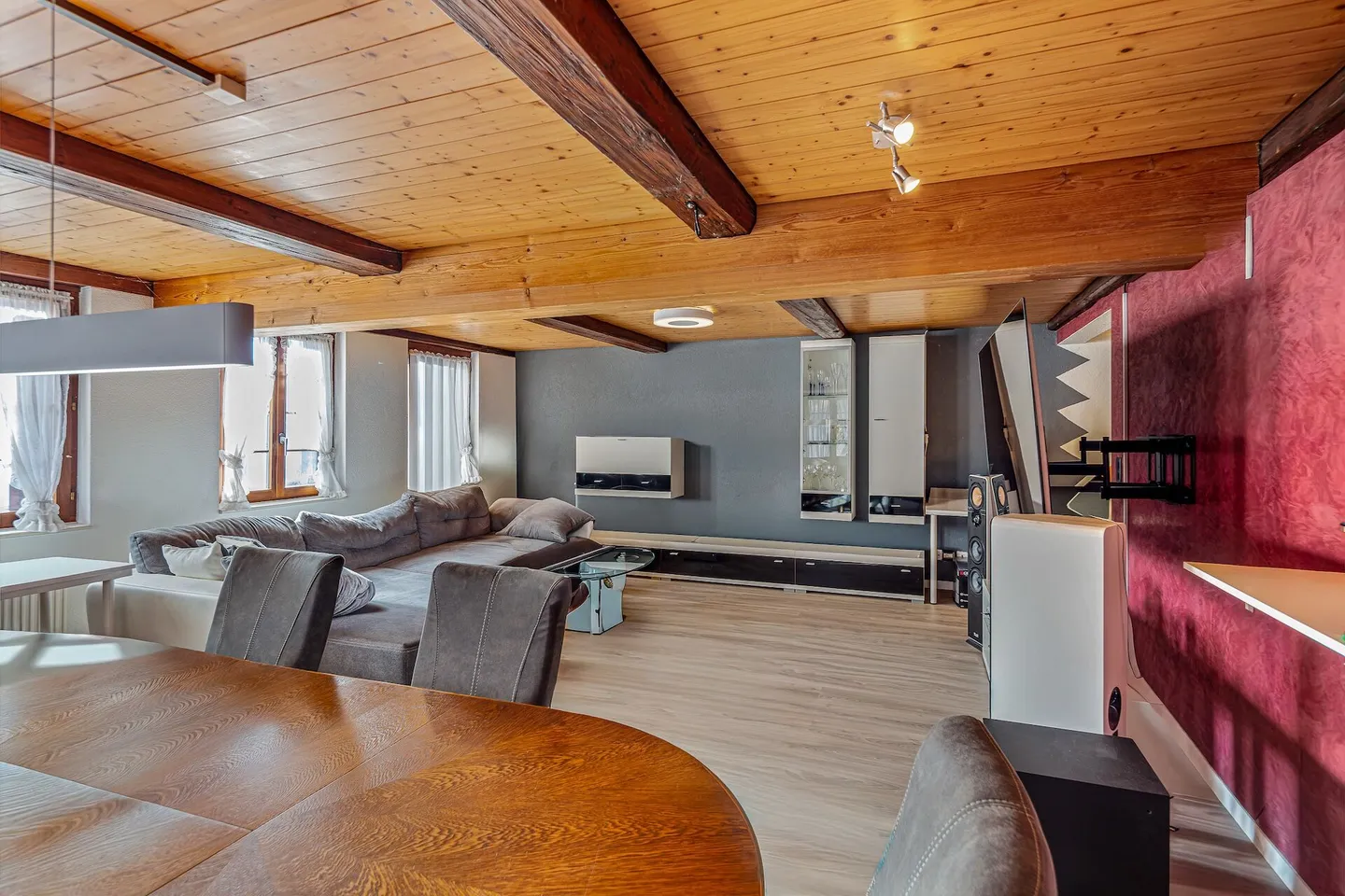 Appartamento duplex accogliente di 4,5 stanze - Foto 2 di 13