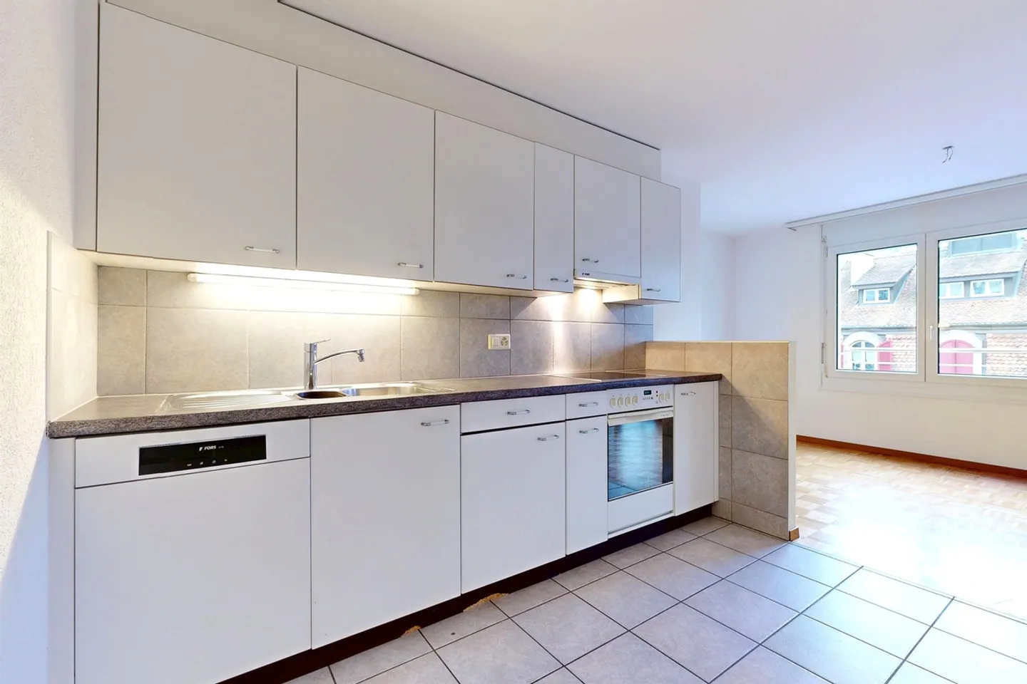 Maison Familiale Spacieuse Près de la Gare - Photo 7 sur 12