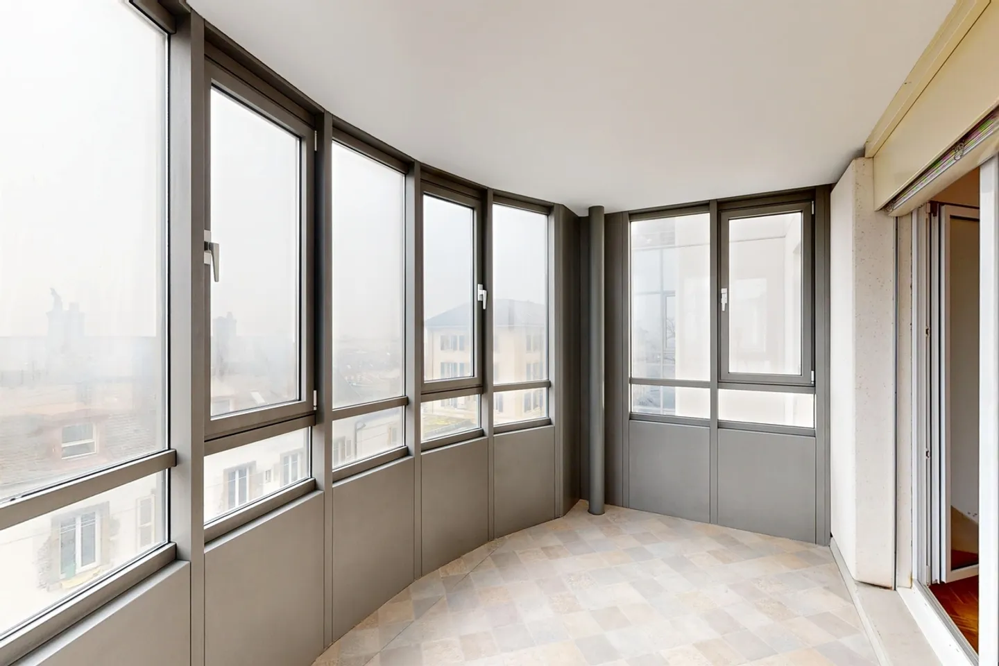 Maison Familiale Spacieuse Près de la Gare - Photo 8 sur 12