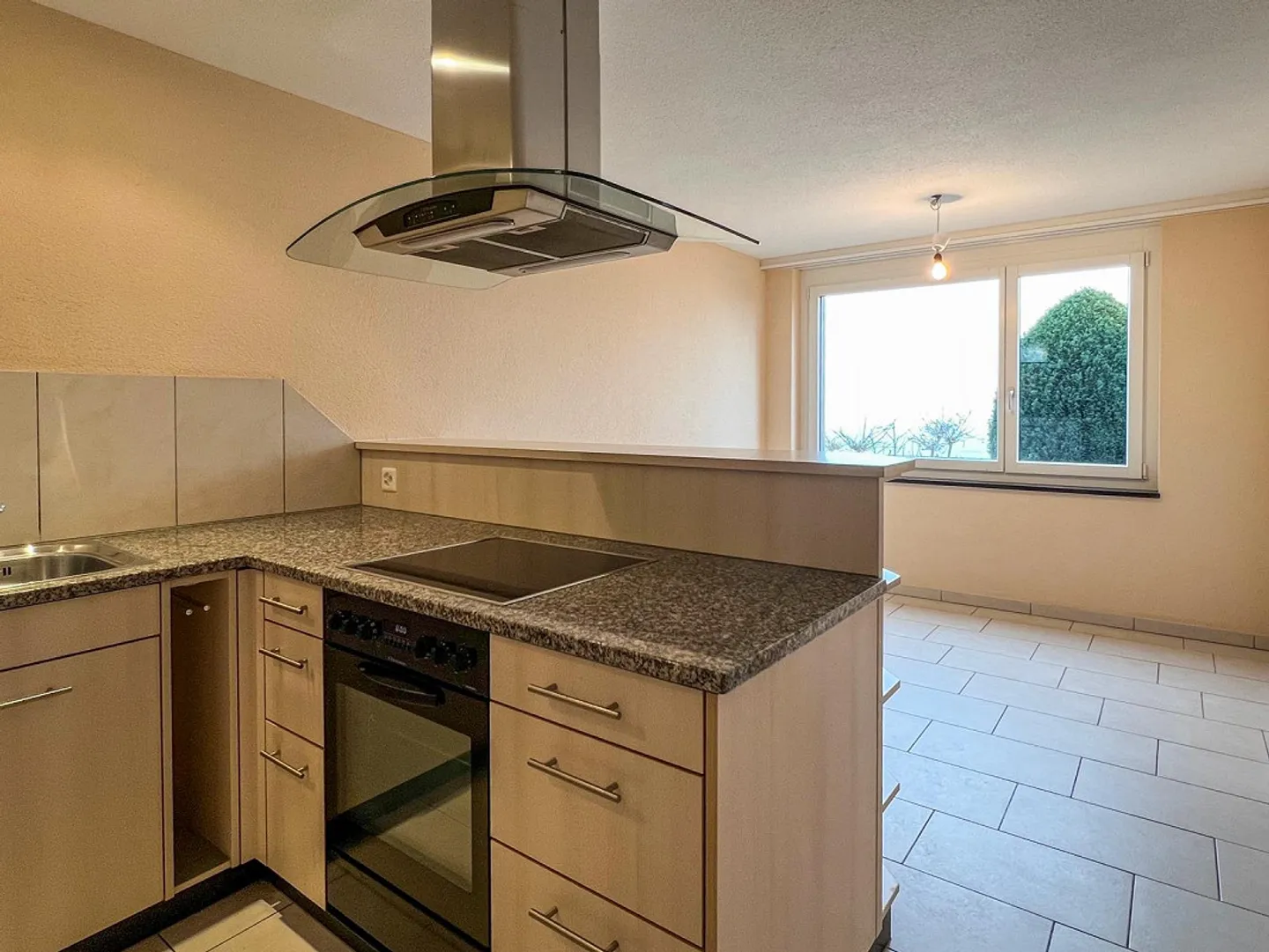 Appartement en maisonette situé au calme 4.5 pièces appartement neuf Année de construction 2001 - Photo 9 sur 18