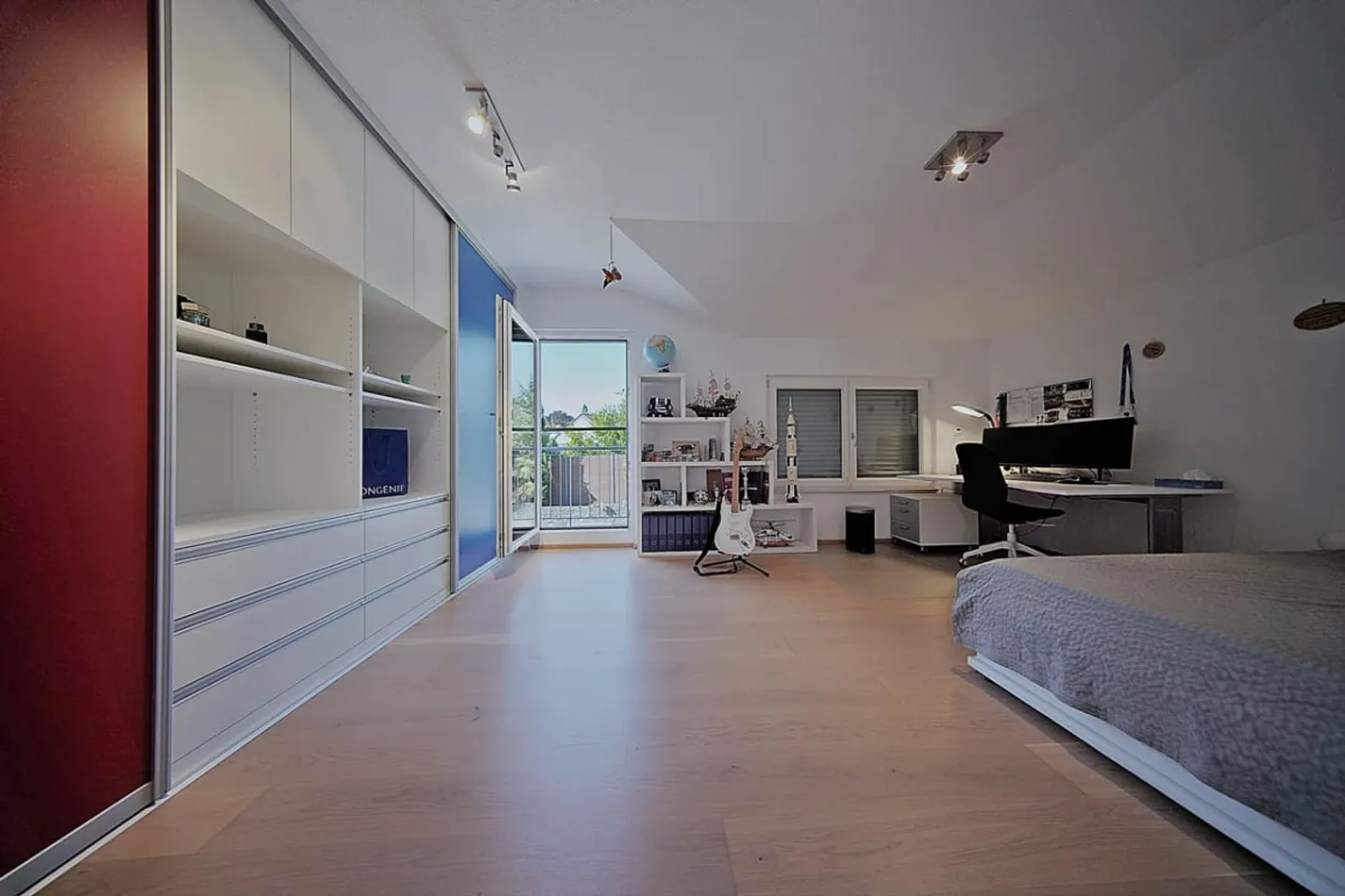 Exclusivity - Heartfelt property, individual villa in a quiet area - Photo 15 of 34