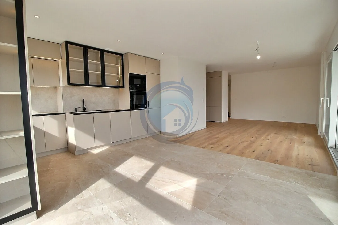 Nouvel appartement de 4,5 pièces avec vue panoramique sur le lac - Photo 1 sur 19
