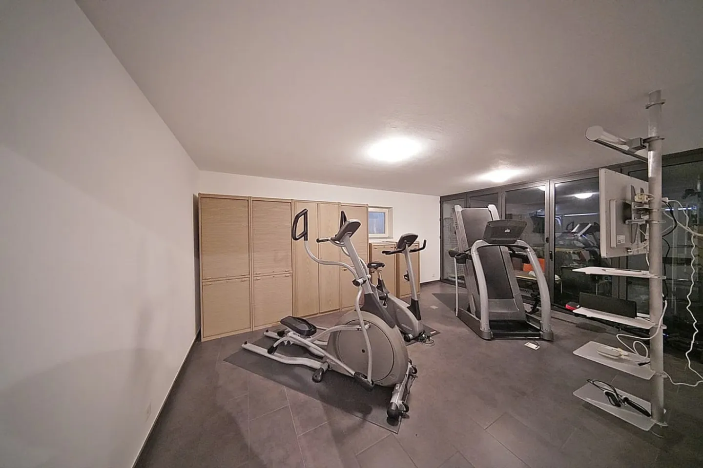 Exclusivity - Heartfelt property, individual villa in a quiet area - Photo 24 of 34
