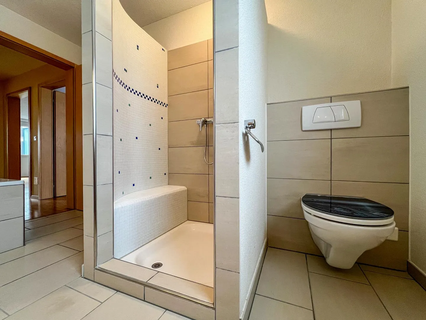 Appartement en maisonette situé au calme 4.5 pièces appartement neuf Année de construction 2001 - Photo 17 sur 18