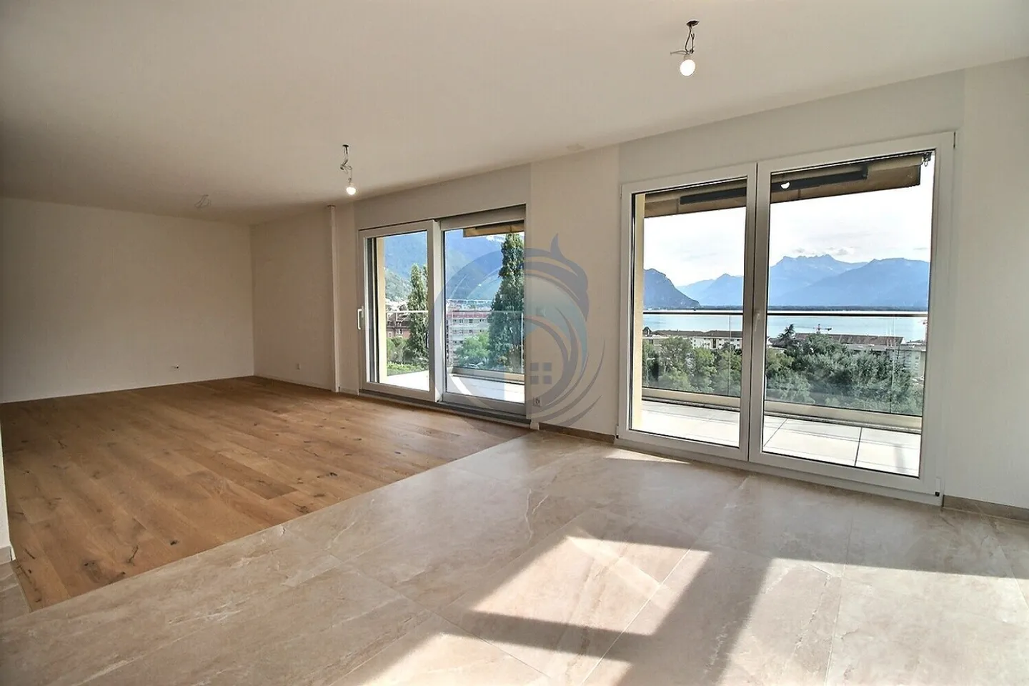 Nouvel appartement de 4,5 pièces avec vue panoramique sur le lac - Photo 5 sur 19
