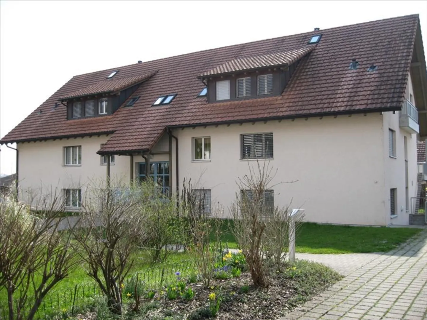 Appartement Moderne dans un Endroit Calme - Photo 1 sur 7