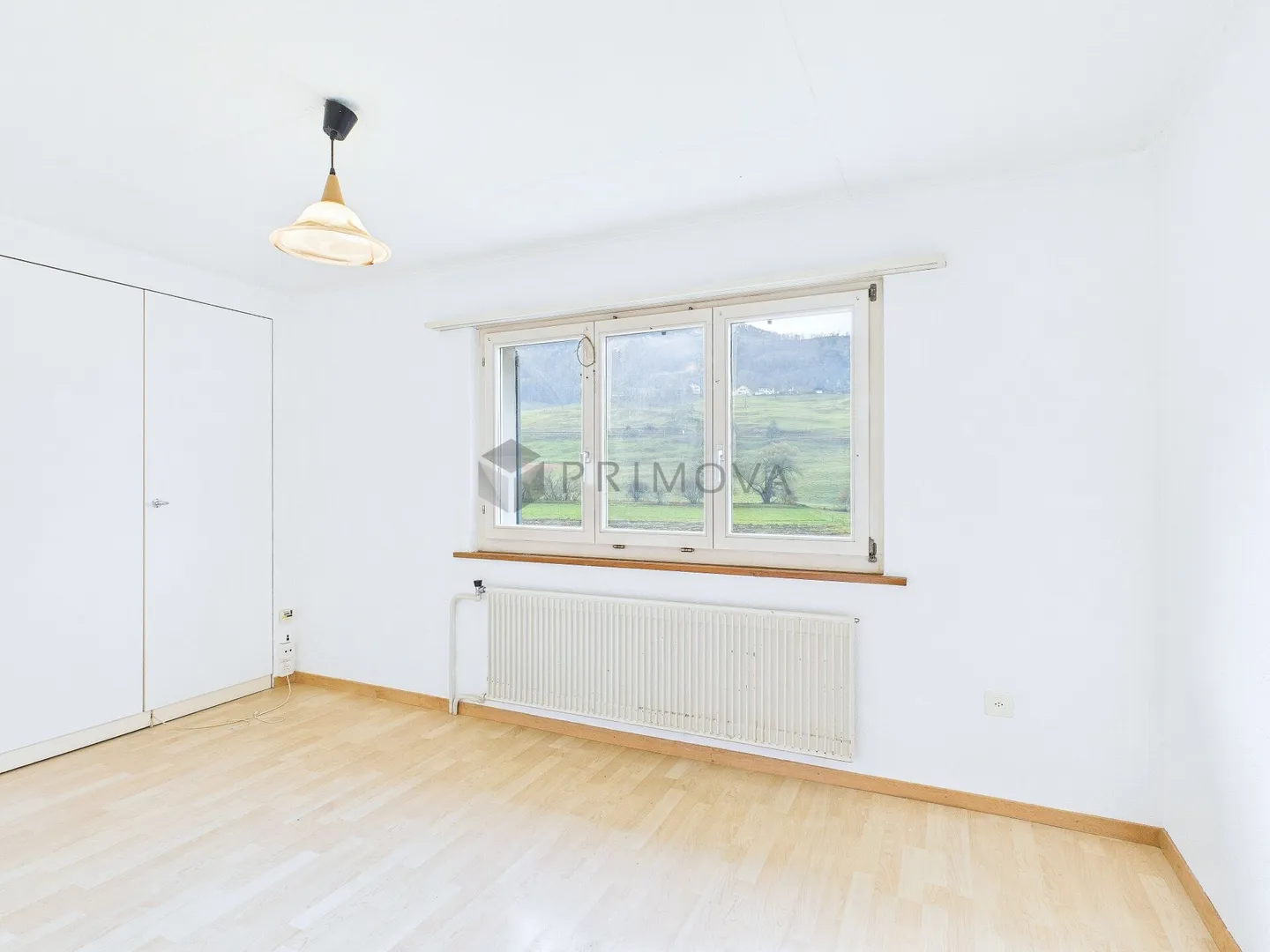 Semi-detached house in a quiet location. Your home with plenty of room for ideas! - Photo 5 of 6