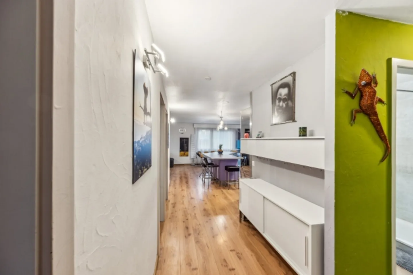 GRANDE APPARTEMENT AVEC VUE SUR LE LAC - Photo 6 sur 8