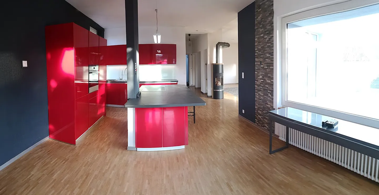 Belle maison individuelle ou plurifamiliale avec garage, places de parking, terrasses, jardin - Photo 17 sur 45