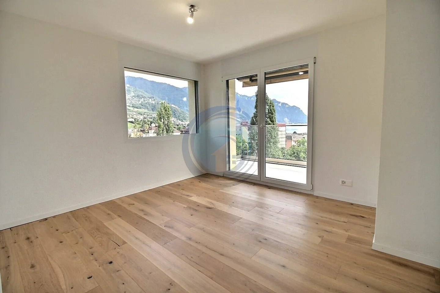 Nouvel appartement de 4,5 pièces avec vue panoramique sur le lac - Photo 7 sur 19