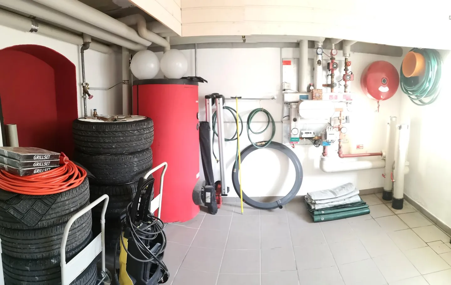Belle maison individuelle ou plurifamiliale avec garage, places de parking, terrasses, jardin - Photo 10 sur 45