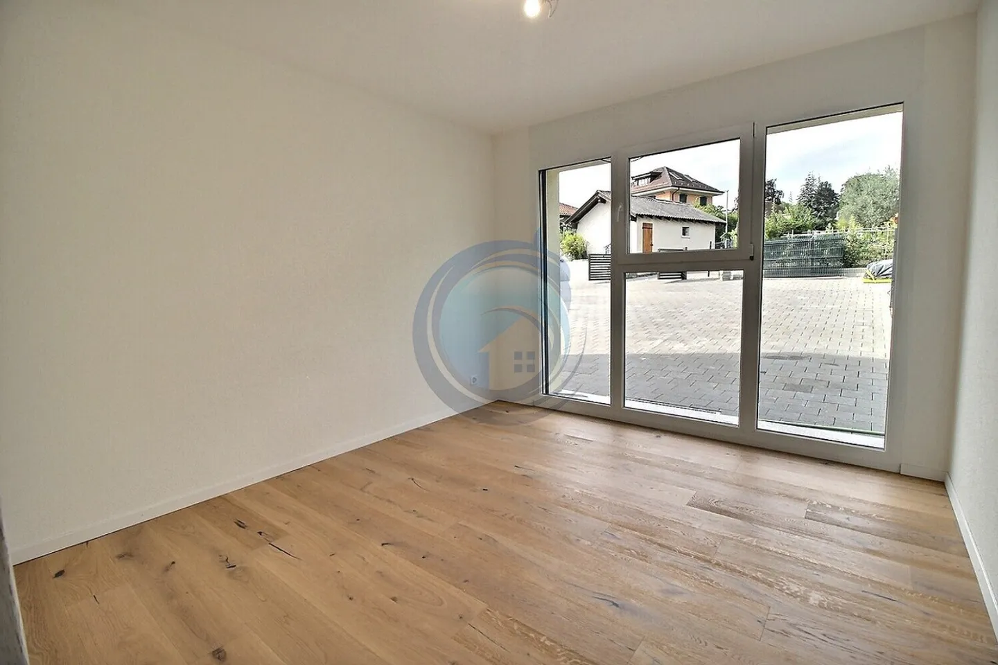 Nouvel appartement de 4,5 pièces avec vue panoramique sur le lac - Photo 11 sur 19