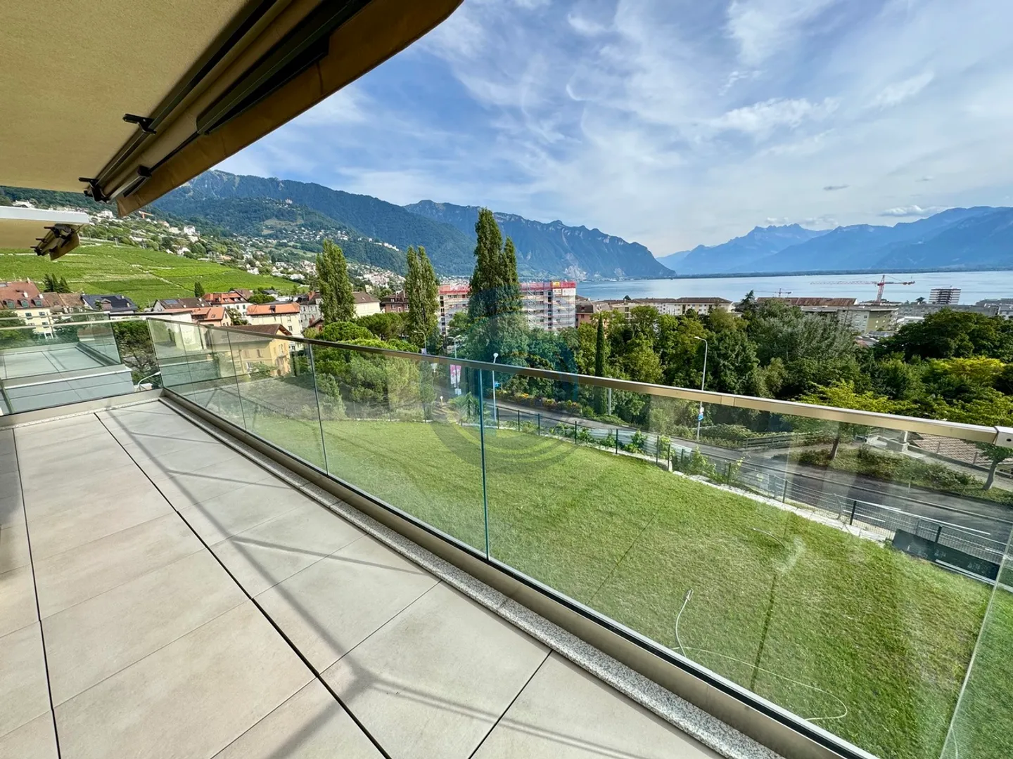 Nouvel appartement de 4,5 pièces avec vue panoramique sur le lac - Photo 14 sur 19