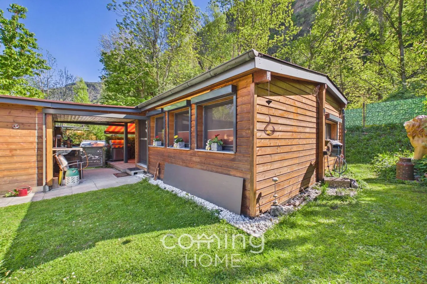 Modern Mobile Home with Garden - Photo 1 of 13