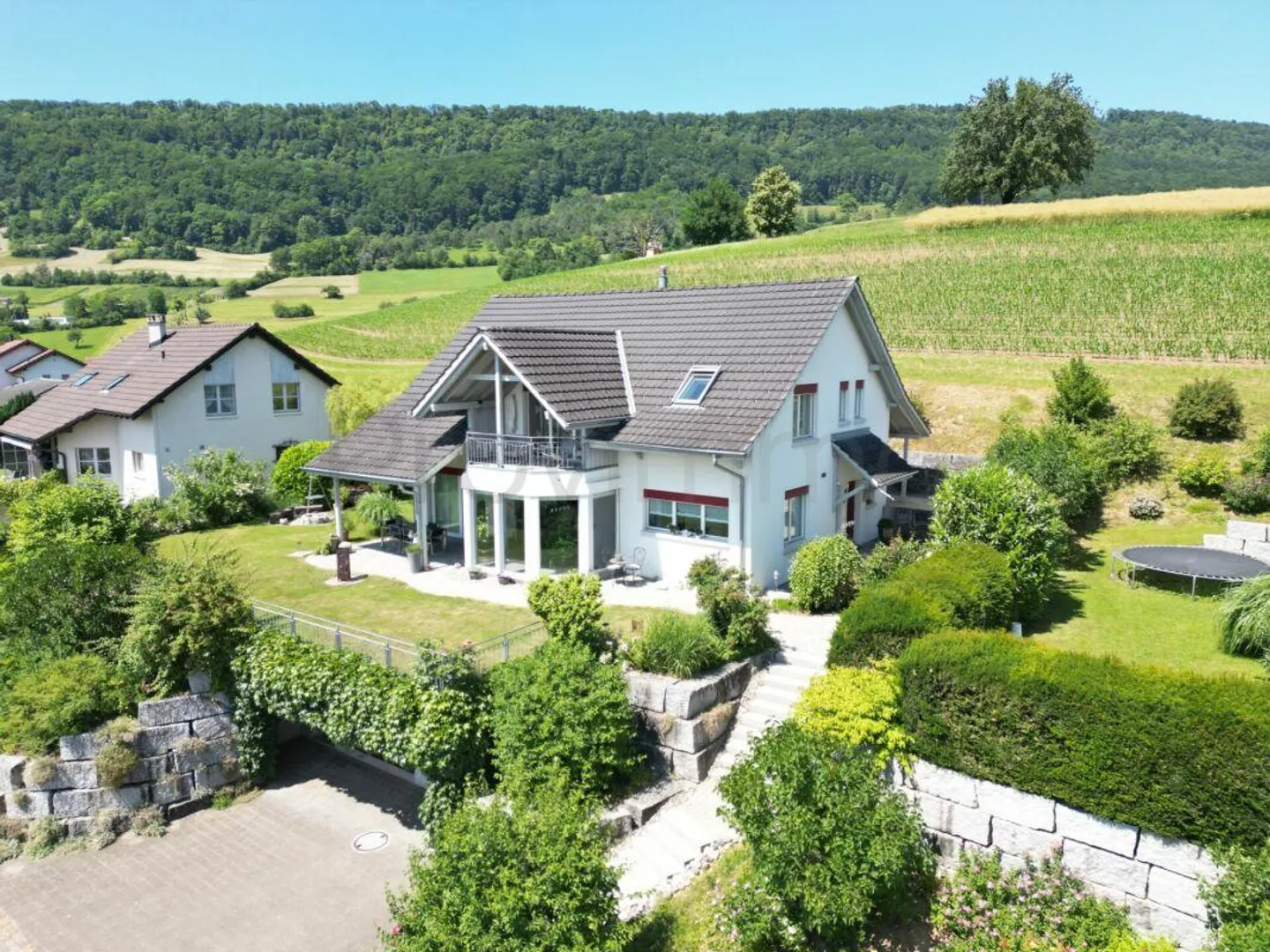 7.5-Room Single-Family House in Erlinsbach AG - Photo 1 of 22