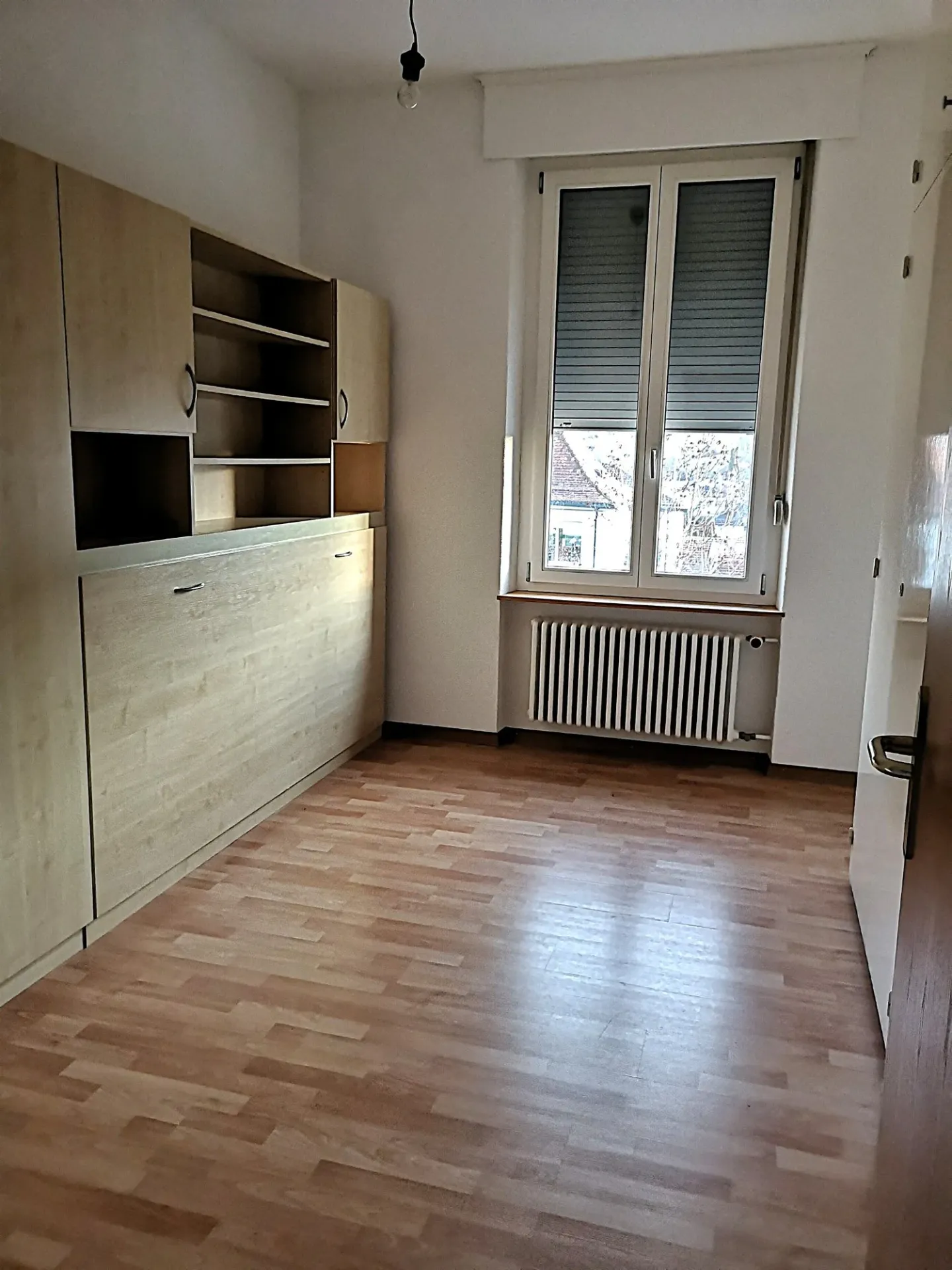 Belle maison individuelle ou plurifamiliale avec garage, places de parking, terrasses, jardin - Photo 35 sur 45
