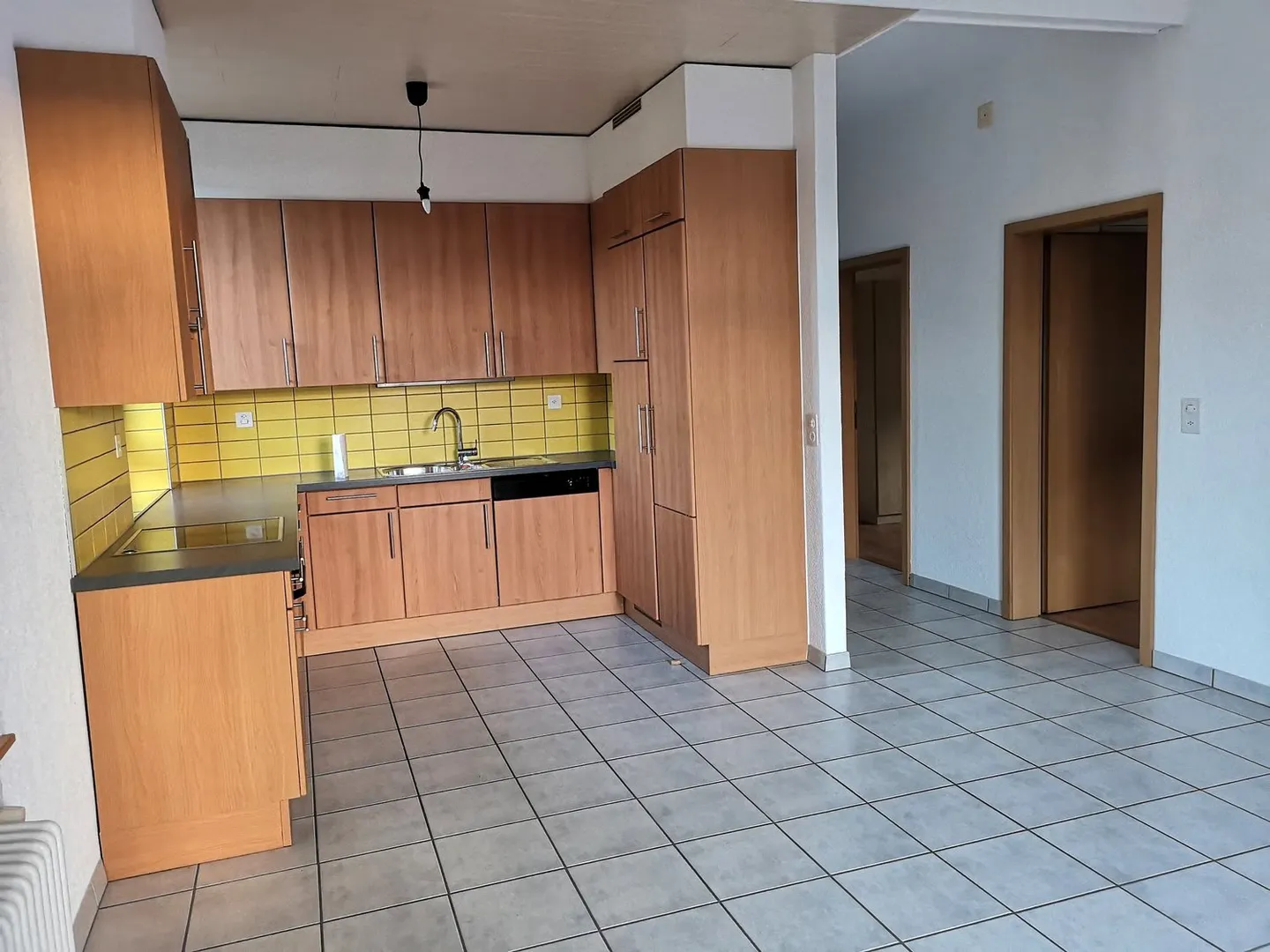Belle maison individuelle ou plurifamiliale avec garage, places de parking, terrasses, jardin - Photo 32 sur 45