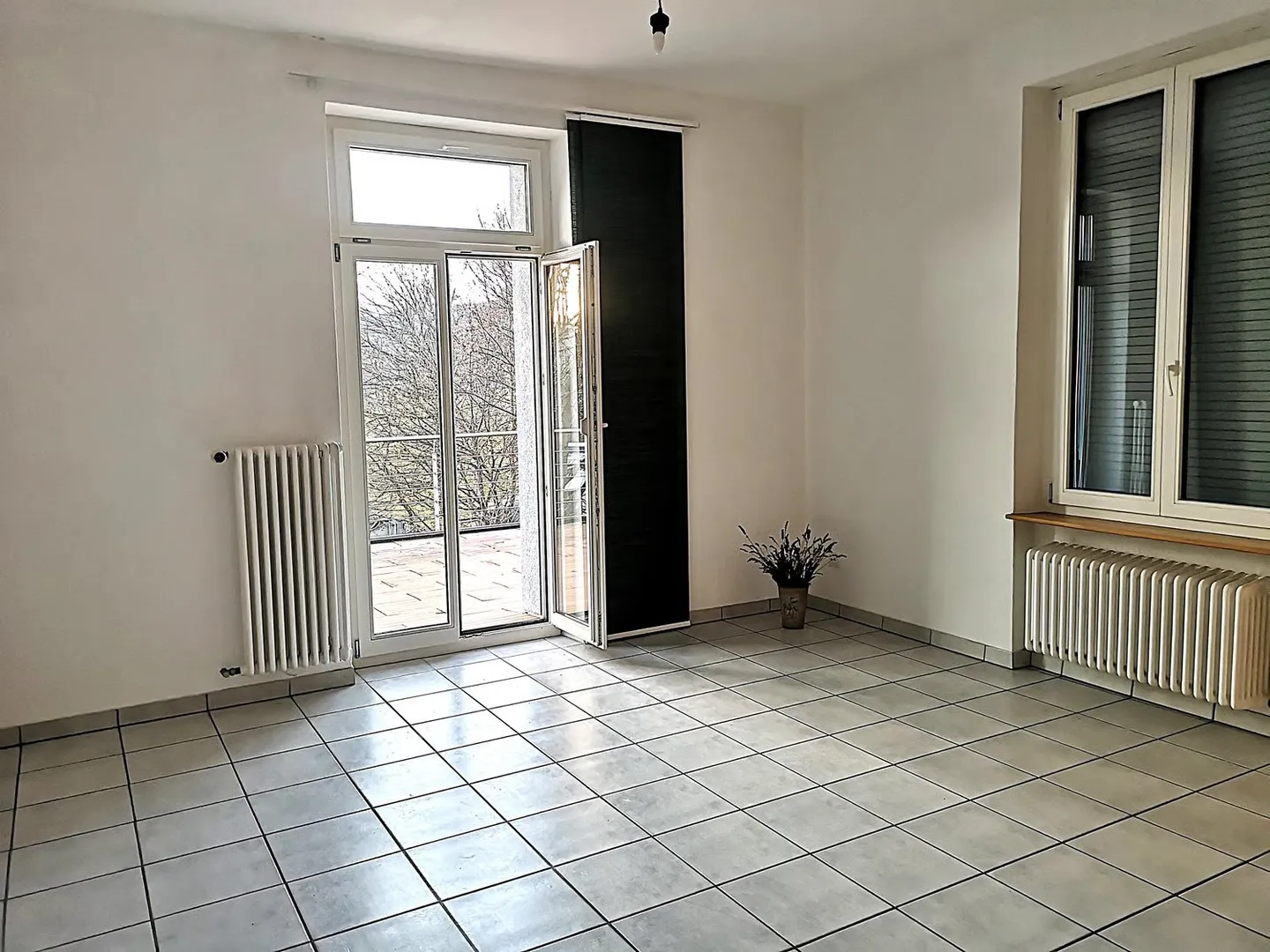 Belle maison individuelle ou plurifamiliale avec garage, places de parking, terrasses, jardin - Photo 33 sur 45