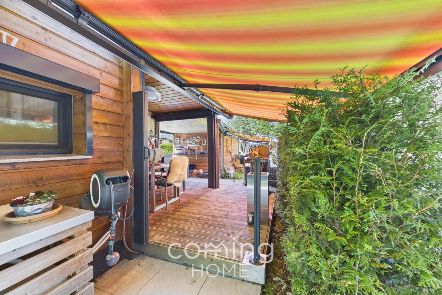 Modern Mobile Home with Garden - Photo 10 of 13