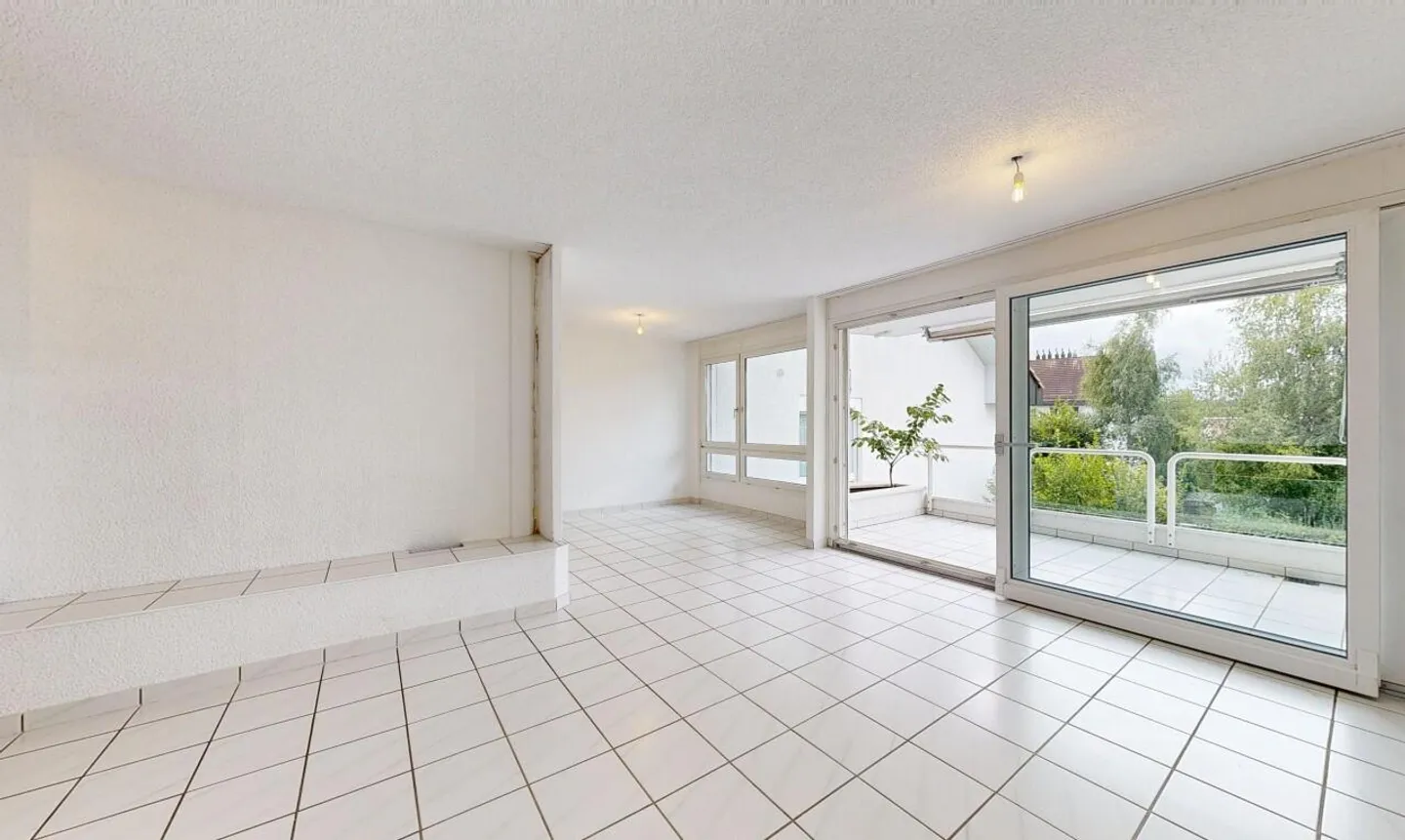 Light-flooded 4.5-room apartment in Oberglatt - Photo 1 of 11