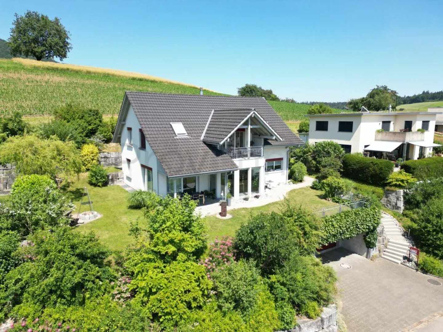 7.5-Room Single-Family House in Erlinsbach AG - Photo 4 of 22