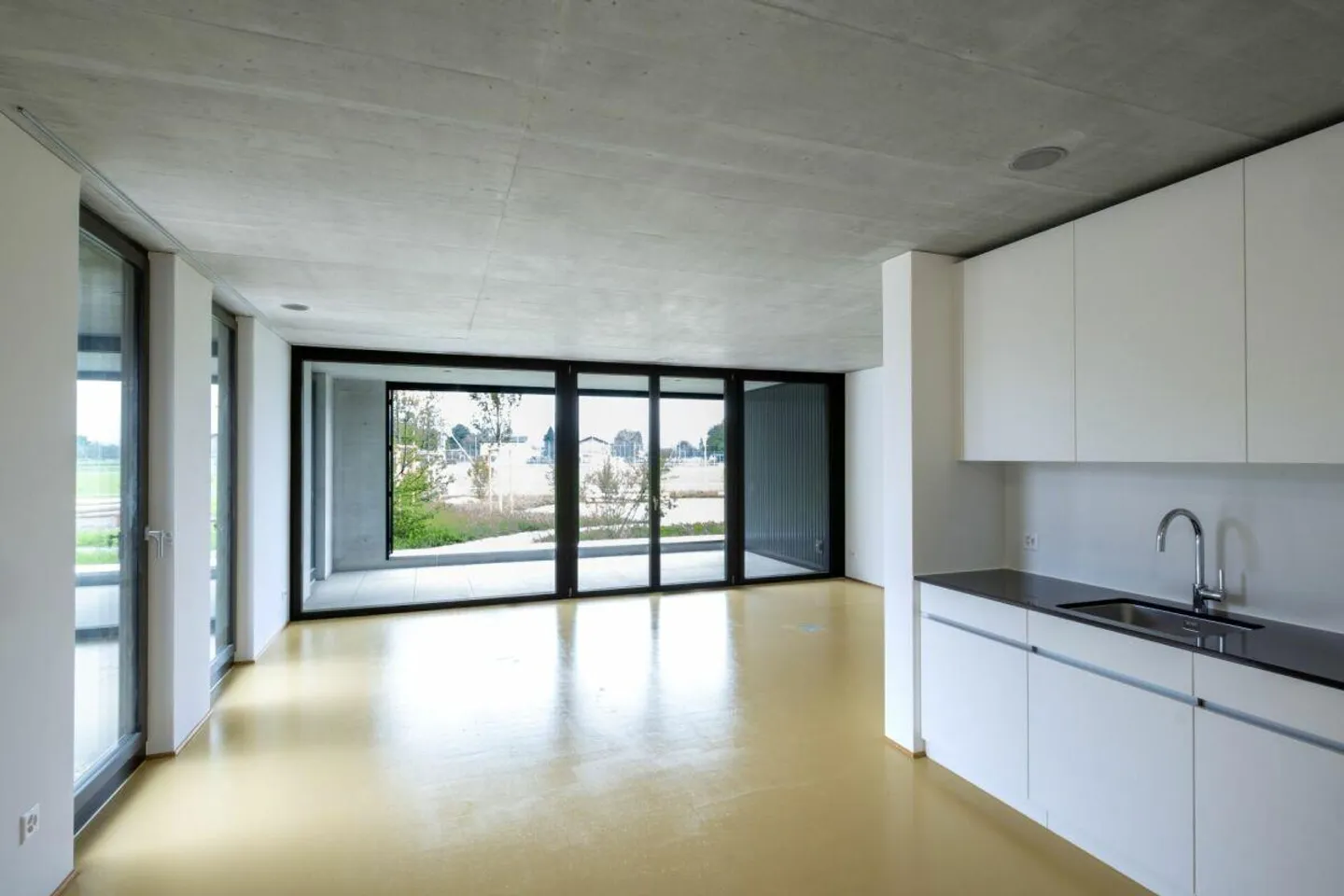 Neubau "Emseren" - Gewerberäume für Praxis, Büro, Atelier - Foto 1 von 6