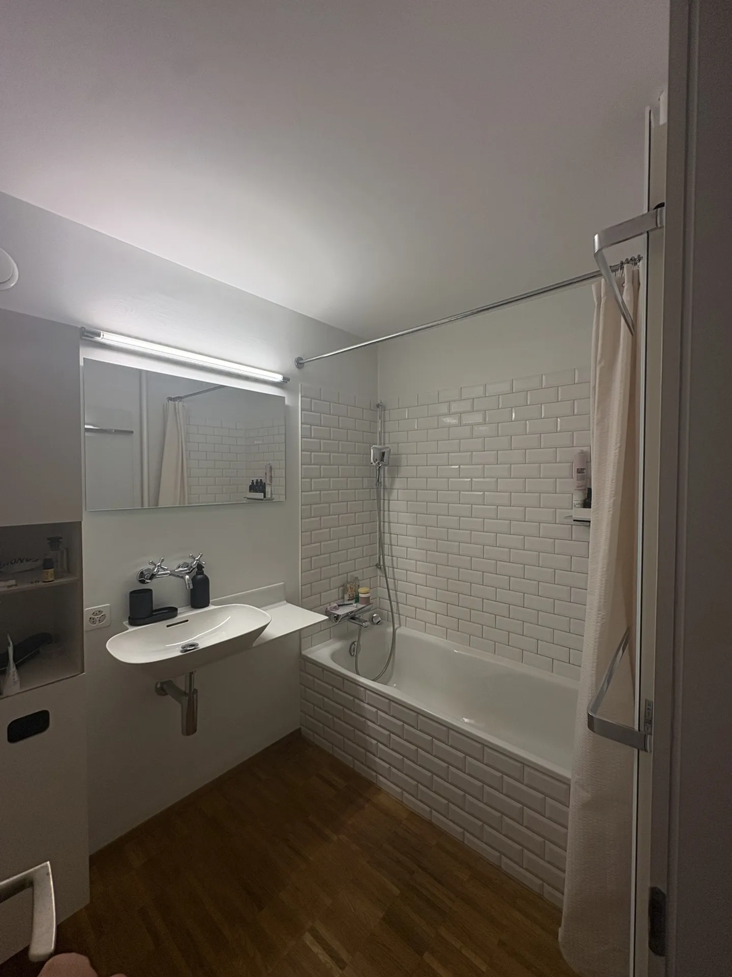 Sunny Garden Apartment in Muri - Photo 9 of 10