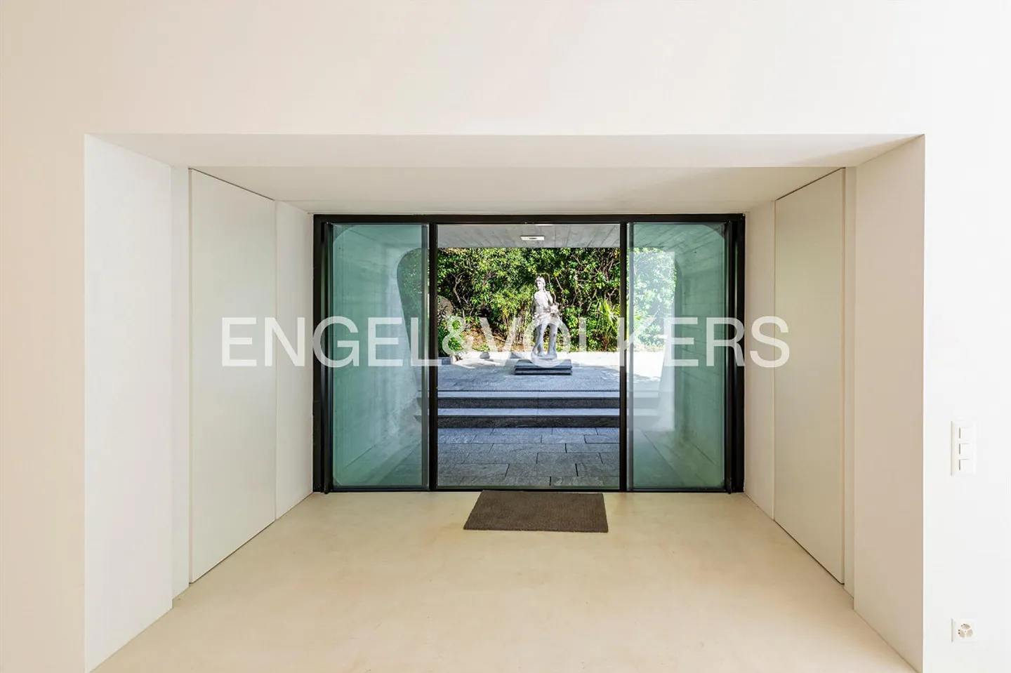 Chic minimaliste : appartement contemporain urbain - Photo 3 sur 13
