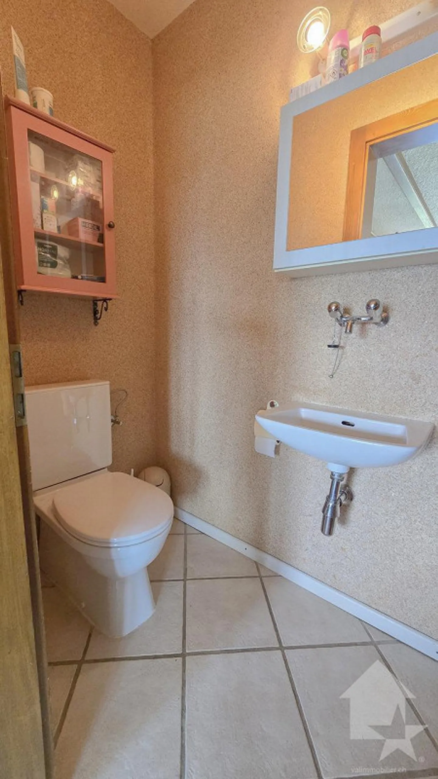 Appartement Charmant avec Vue Alpestre - Photo 10 sur 10