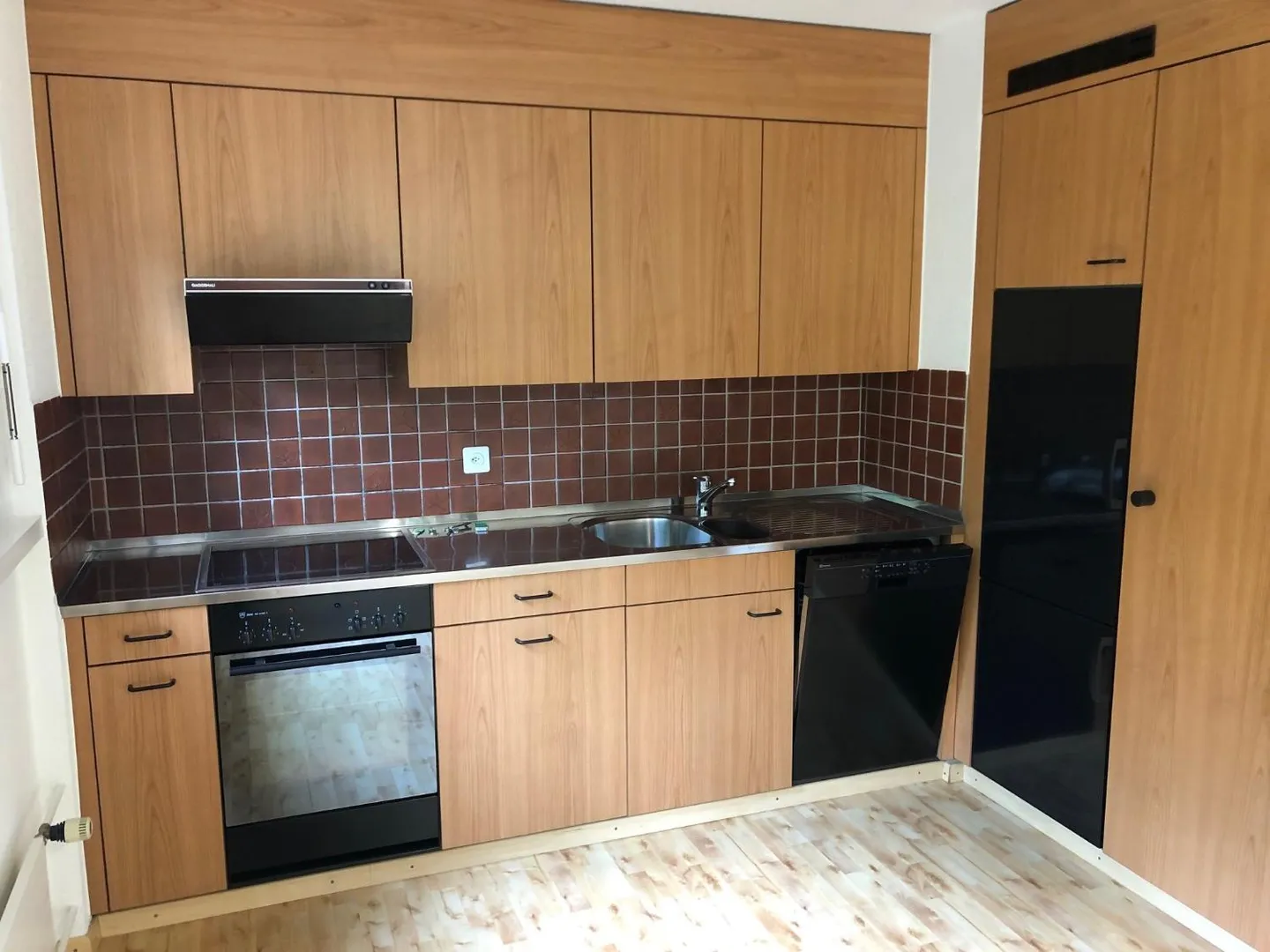 Grosszügige Wohnung mit Terrasse - Foto 3 von 7