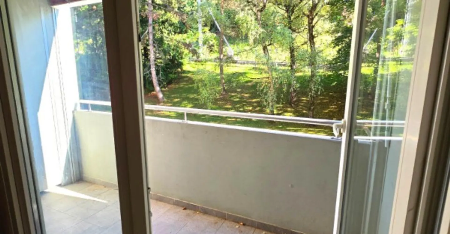 Monolocale con balcone a Vevey - Foto 4 di 6