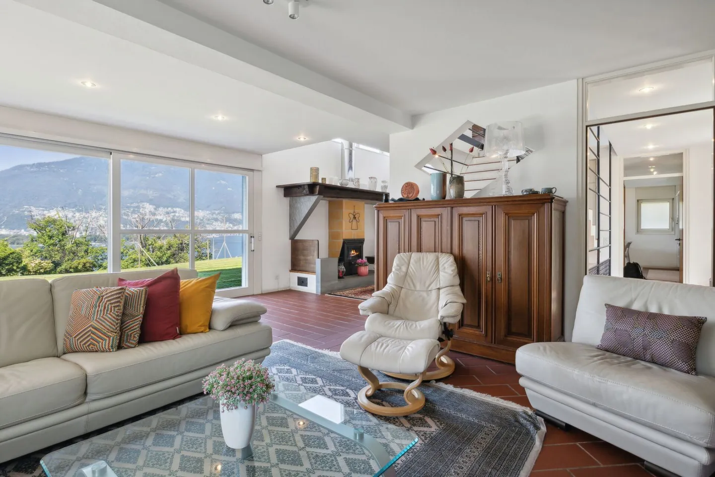 Casa unifamiliare indipendente di 5,5 locali con splendida vista sul lago - Foto 4 di 9
