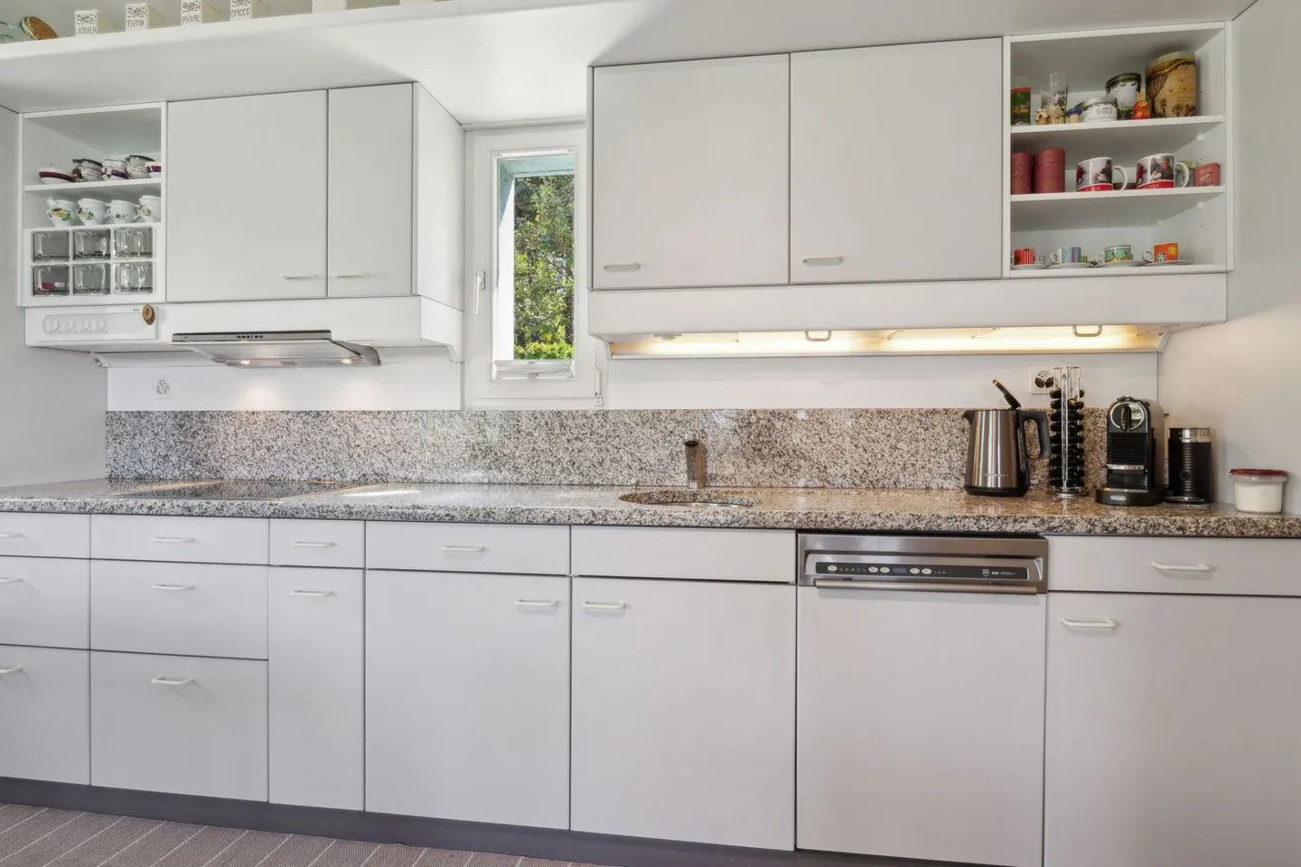 Casa unifamiliare indipendente di 5,5 locali con splendida vista sul lago - Foto 6 di 9