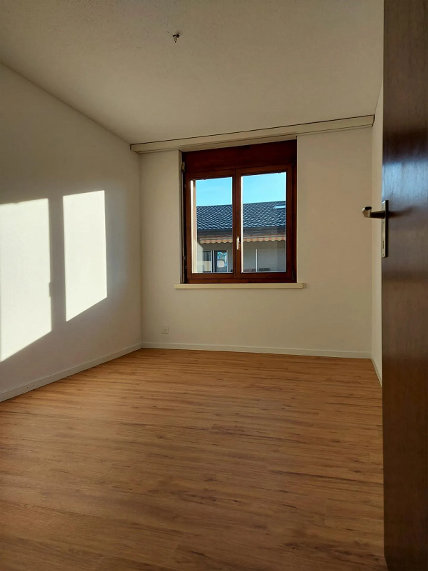 Appartamento 4.5 locali al 2° piano con grande balcone - Foto 3 di 13