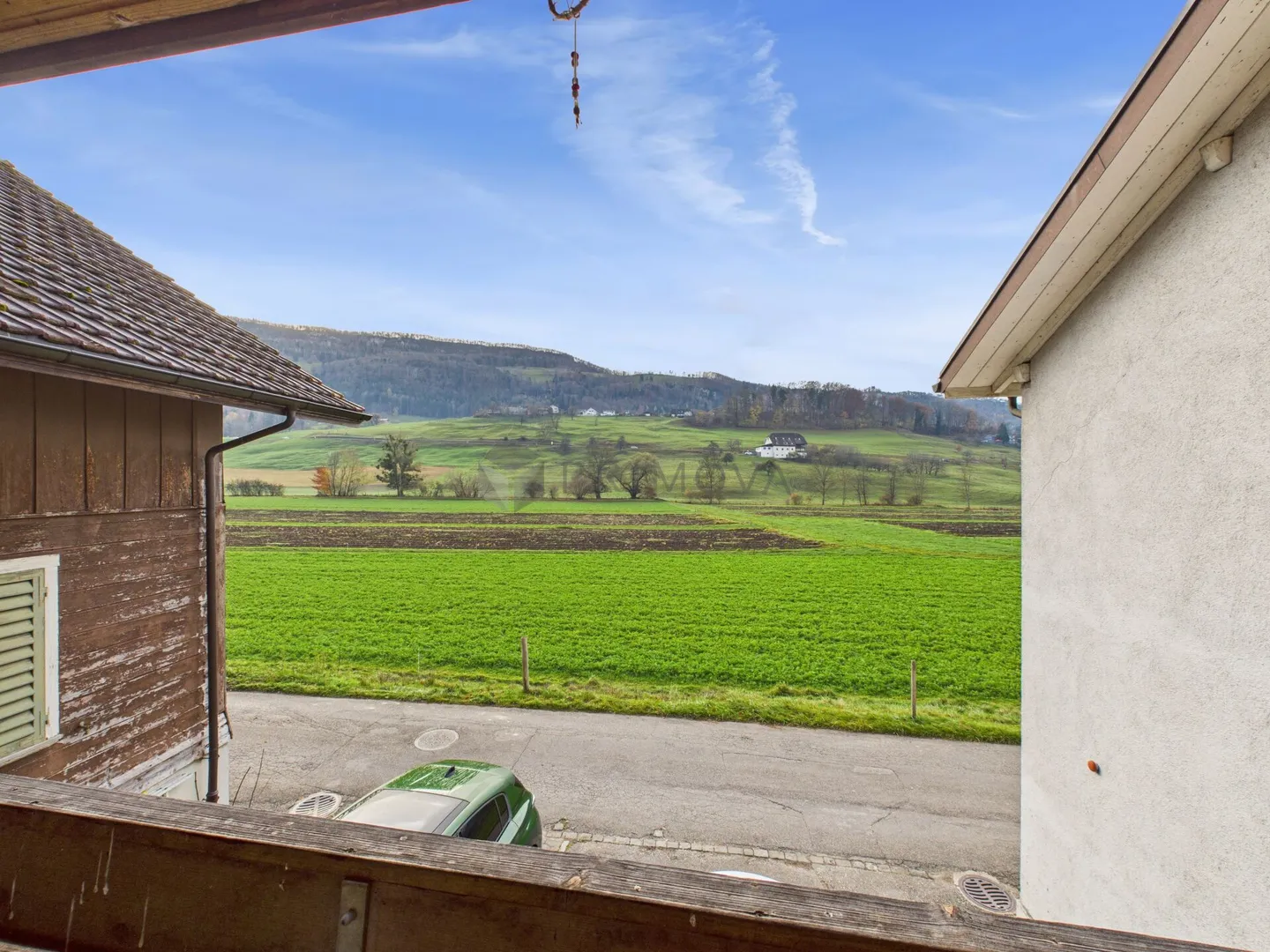 Semi-detached house in a quiet location. Your home with plenty of room for ideas! - Photo 1 of 6