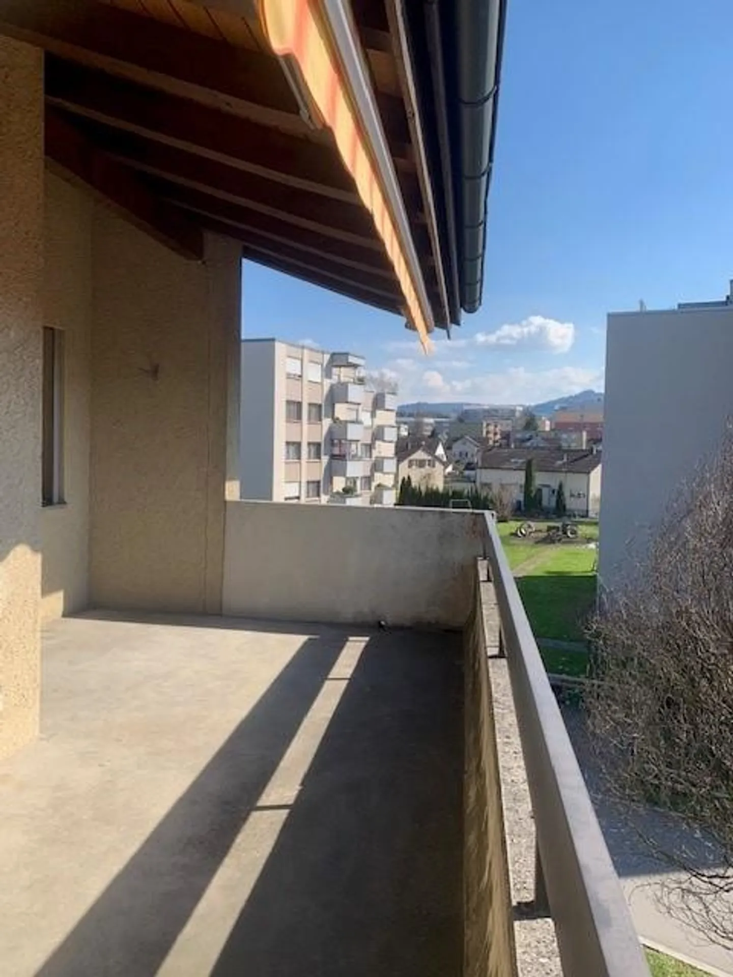Appartamento 4.5 locali al 2° piano con grande balcone - Foto 11 di 13