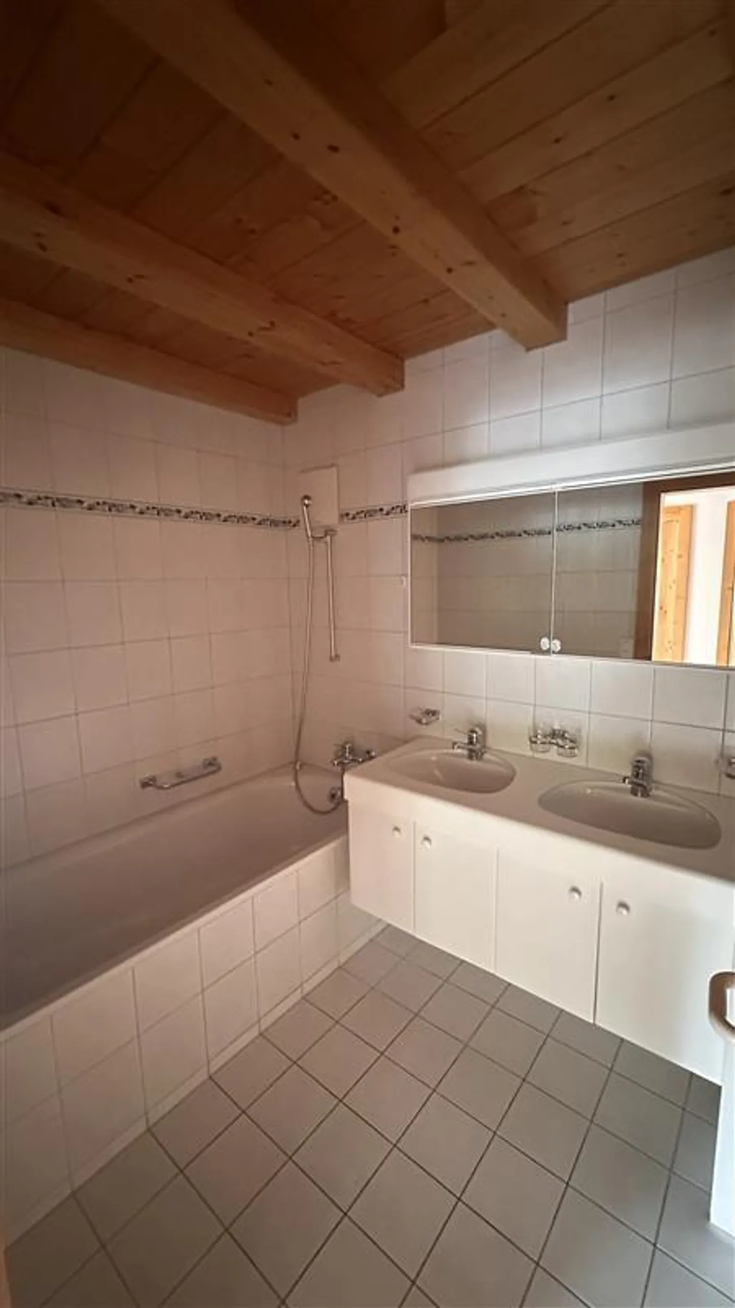 Appartamento 5.5 stanze - Foto 2 di 8