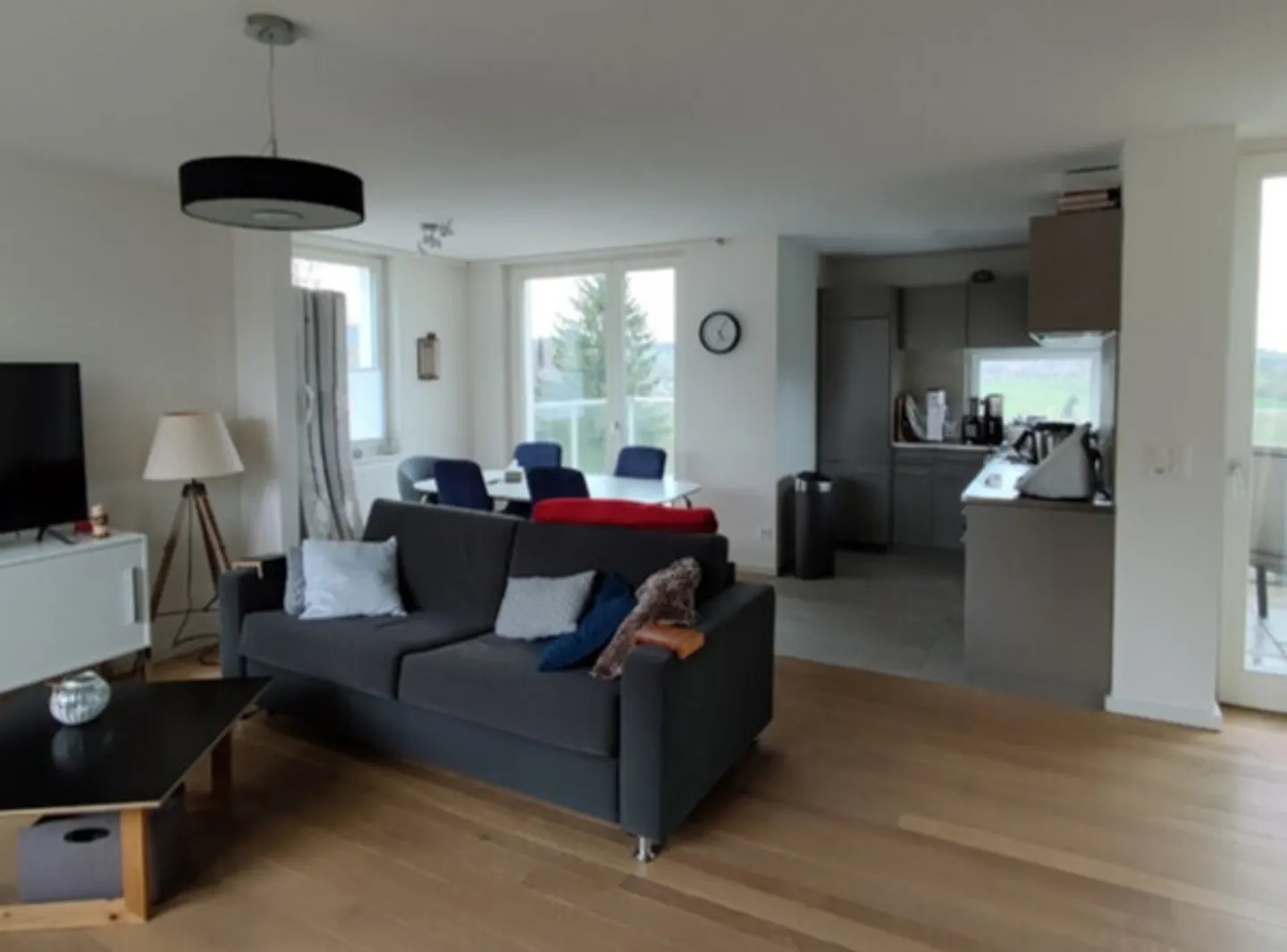 Appartement Charmant avec Terrasses - Photo 4 sur 9