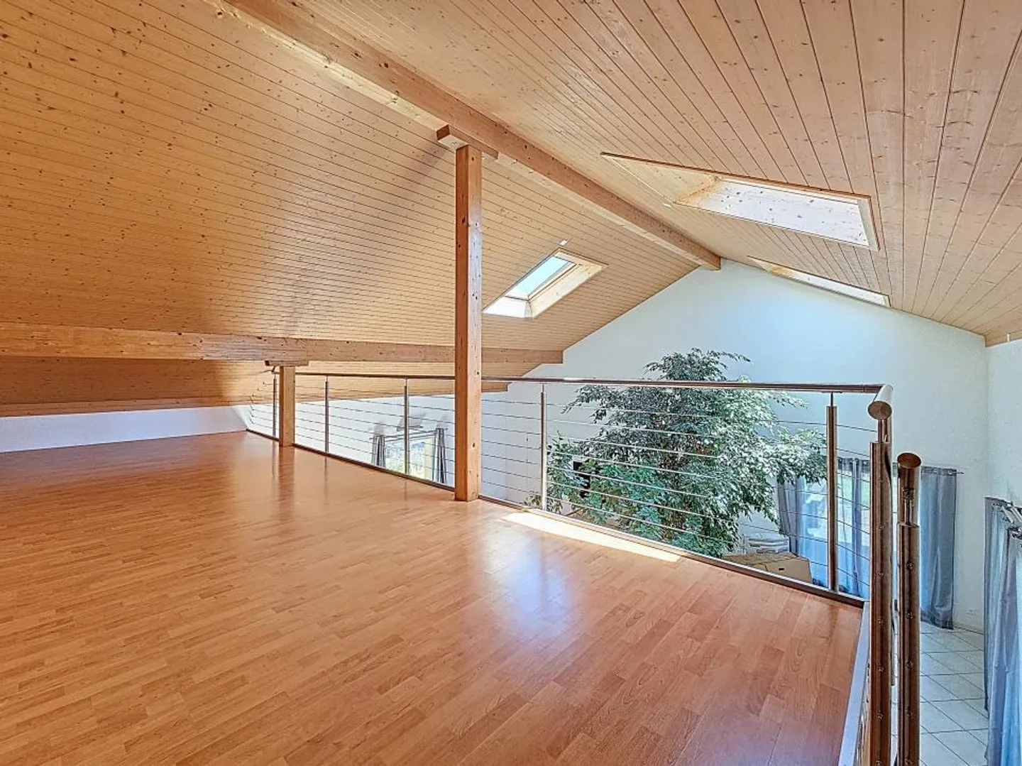 Villa von Ausnahme in der Nähe von Einrichtungen - Foto 9 von 13