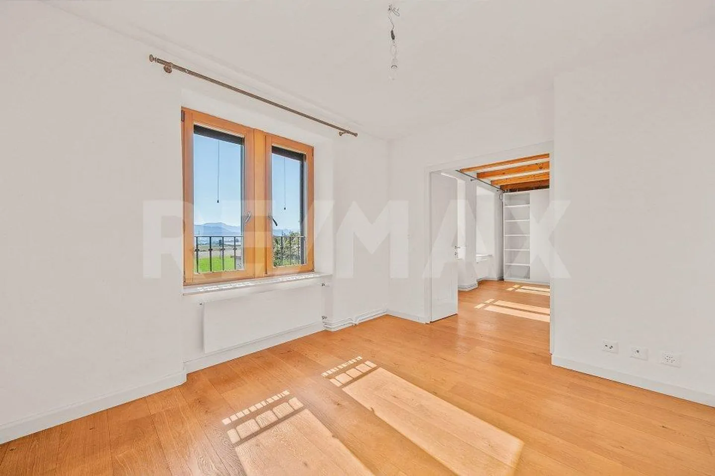 15 min. from Epalinges: magnificent bourgeois house with 2 apartments - Photo 4 of 13