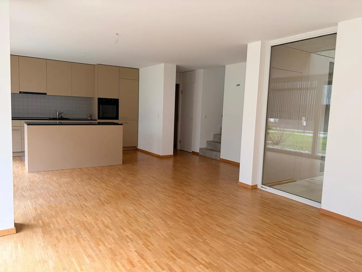 BEAU DUPLEX 3.5PCES AVEC TERRASSE - Photo 2 sur 7