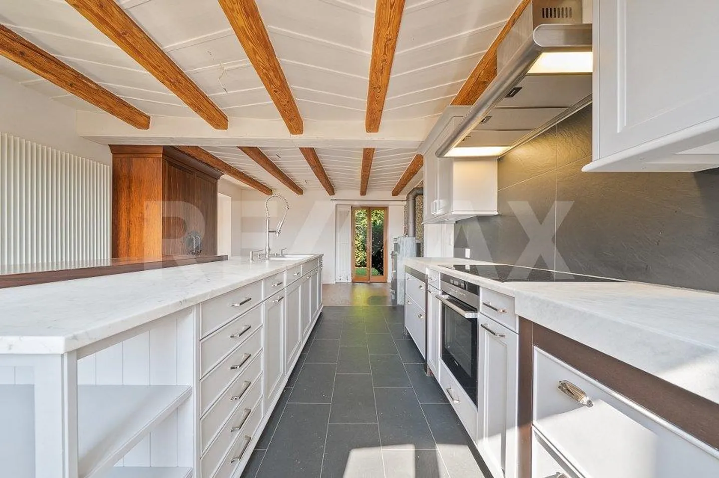 15 min. from Epalinges: magnificent bourgeois house with 2 apartments - Photo 5 of 13