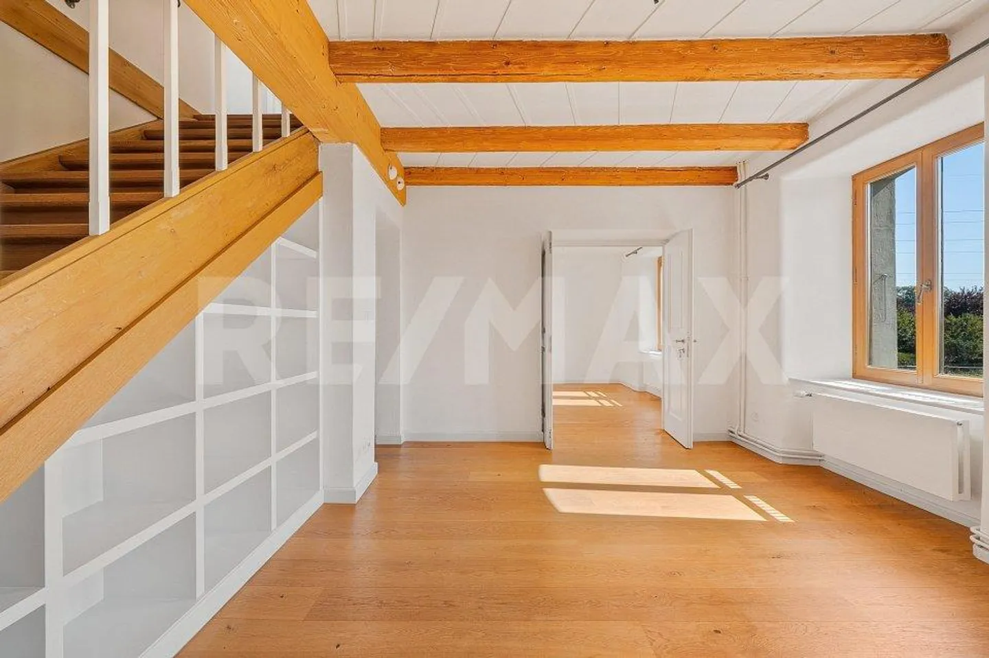 15 min. from Epalinges: magnificent bourgeois house with 2 apartments - Photo 3 of 13