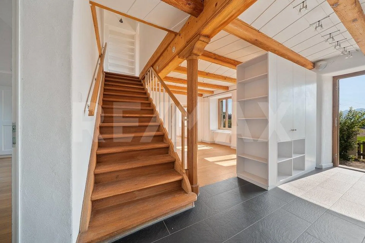 15 min. from Epalinges: magnificent bourgeois house with 2 apartments - Photo 13 of 13